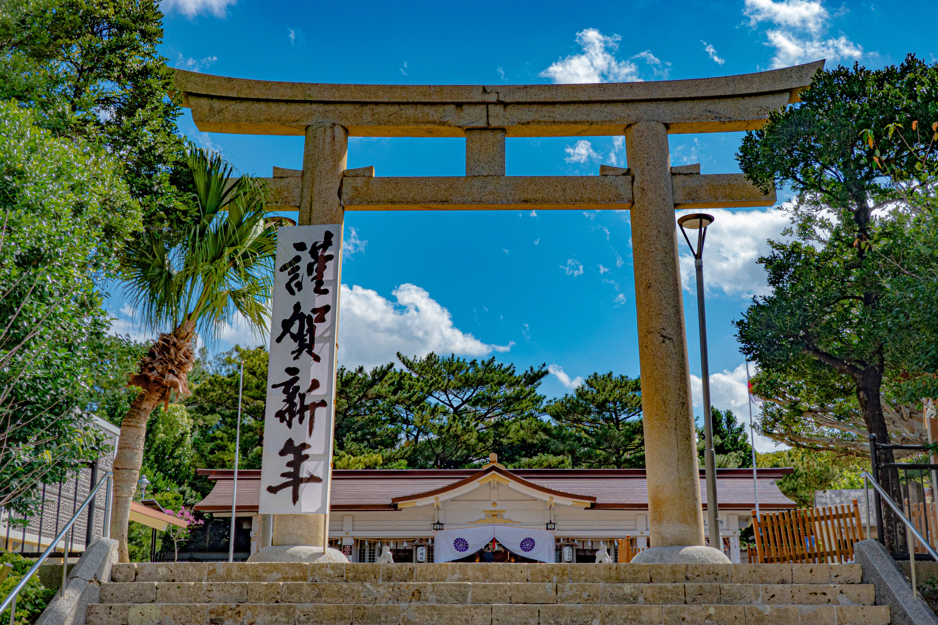 沖縄県護国神社ってどんな神社？気になるご利益やおすすめスポットを大紹介！
