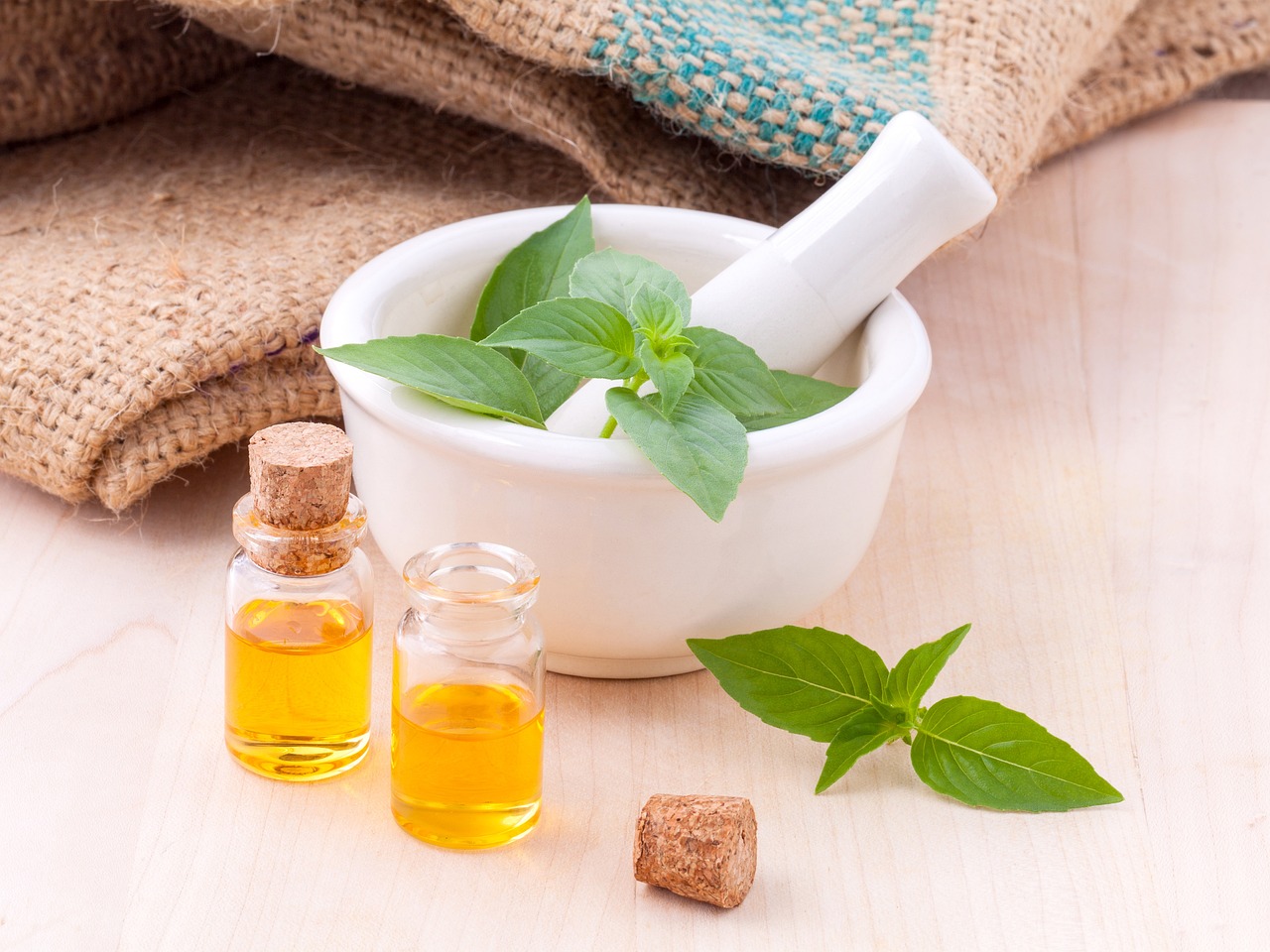 夢占いで薬の夢の意味とは？飲む、頭痛薬、妊娠検査薬、目薬、胃薬、医師、処方、ビタミン剤、売る、買う、間違える、苦い、副作用、甘い、効くなど