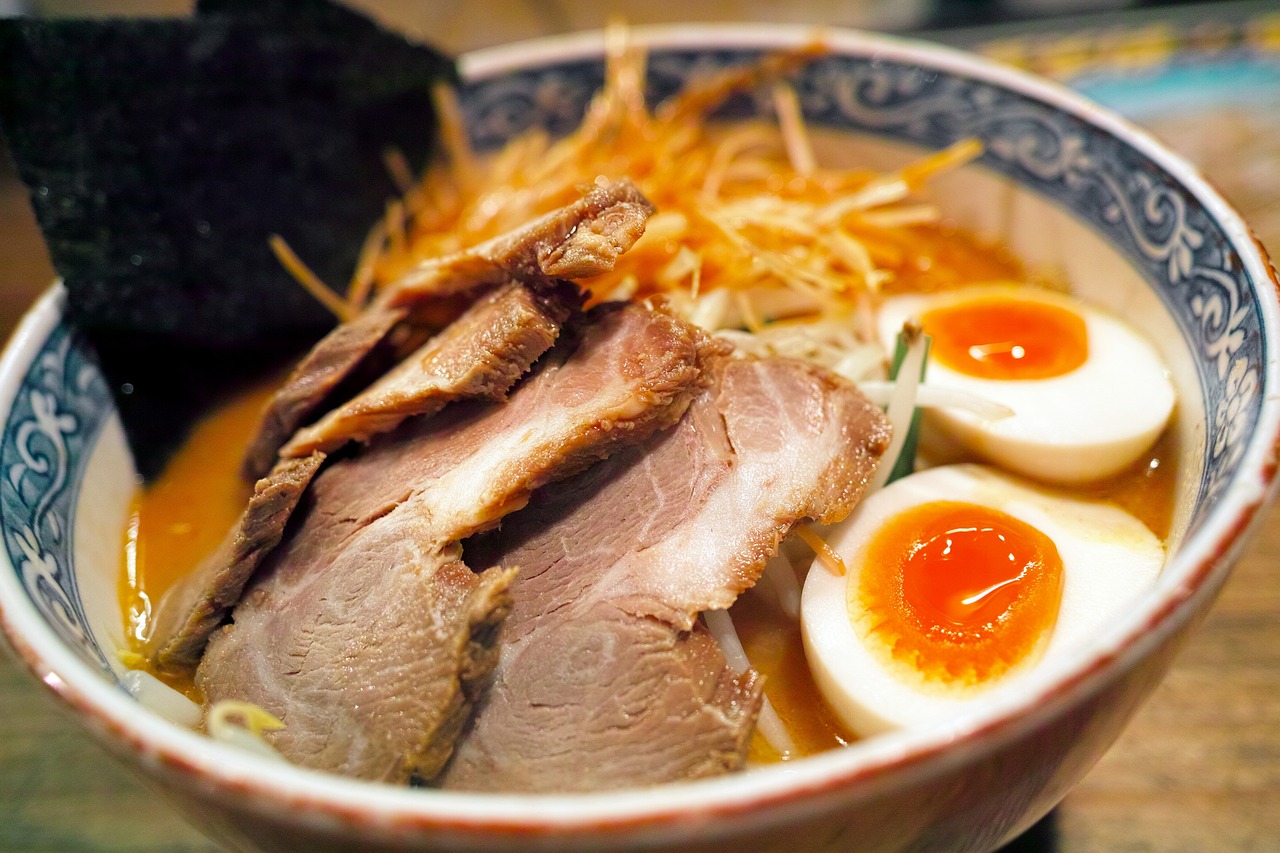ご飯の夢の意味（夢占い）
